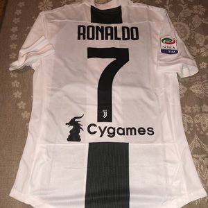 Juventus Ronaldo Jersey 18/19 size S